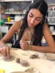 סדנת קרמיקה הטבעת חותמות צמחים ושלל טקסטורות