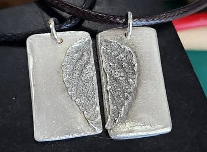 סדנת צורפות ל – עיצוב תכשיט מכסף טהור