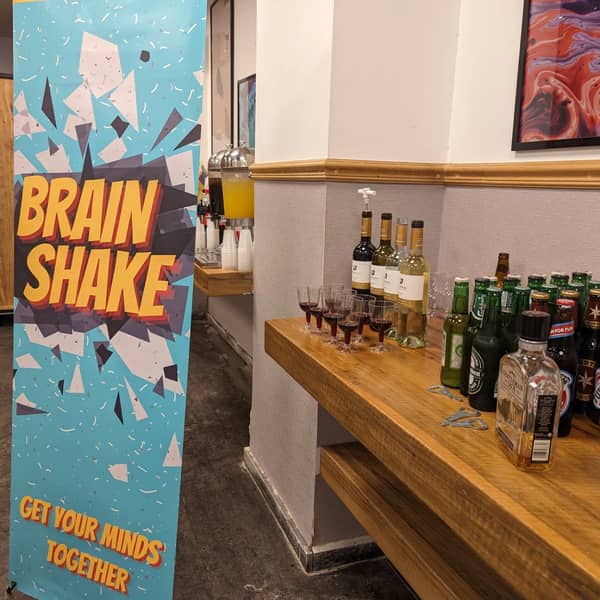BrainShake – שעשועון תחרותי לקבוצות בסגנון טלוויזיוני