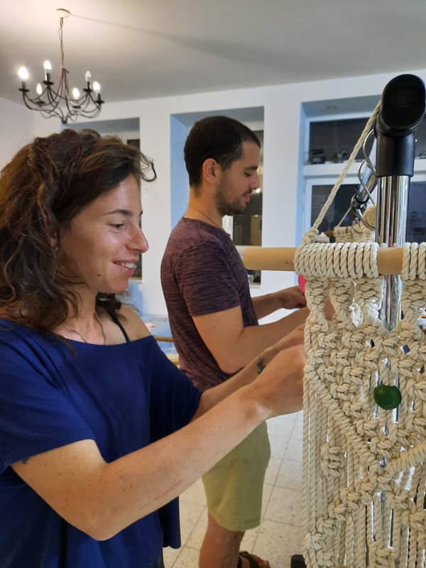 סדנת מקרמה אינטימית באווירה כפרית