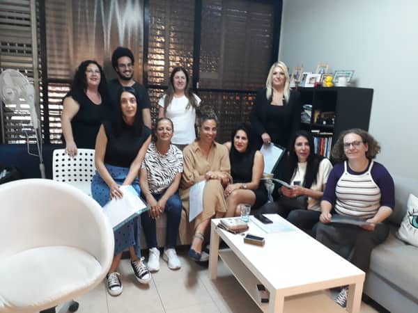 ערבי מסרים ממפות אסטרולוגיות וקלפי טארוט