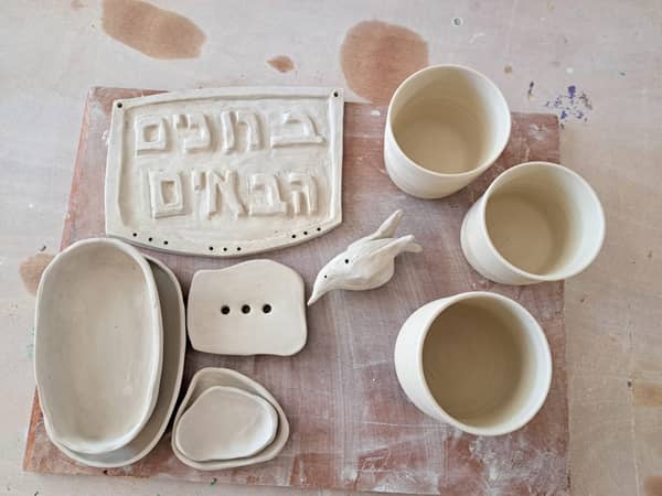 סדנת קרמיקה וקדרות – יצירה בחומר