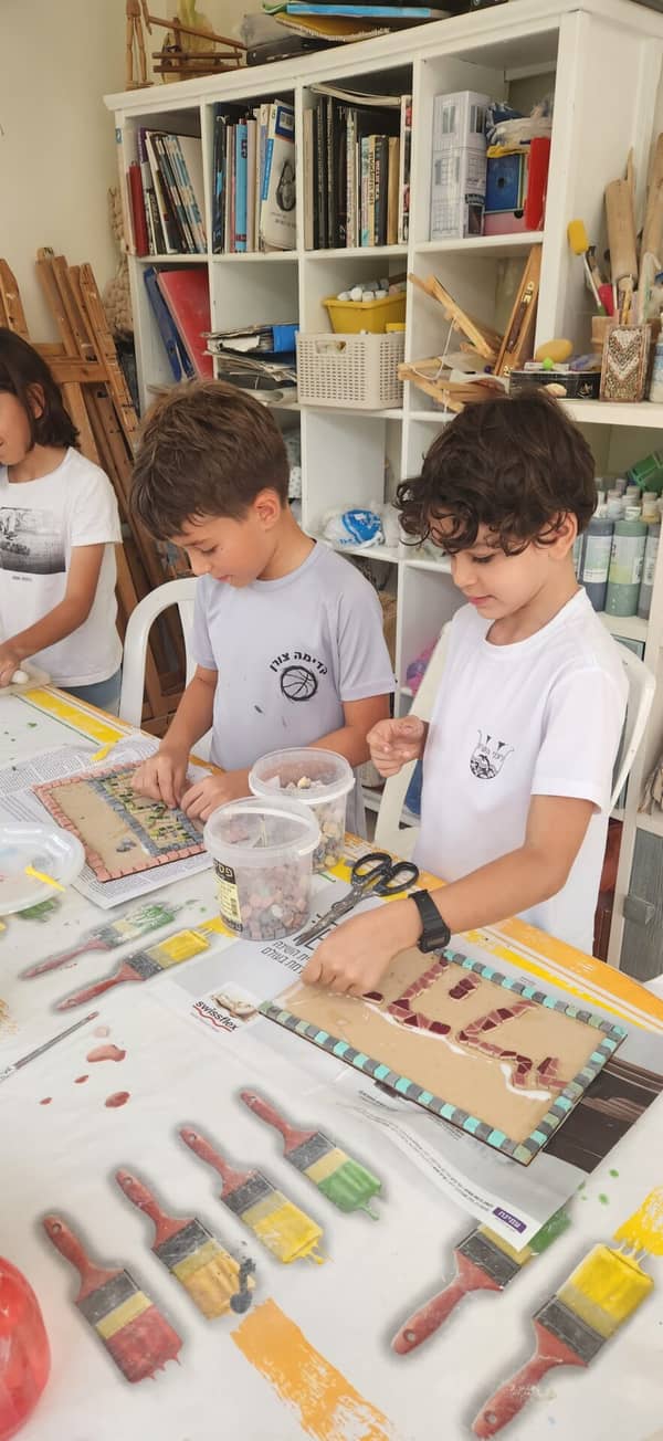 סדנת פסיפס באווירה פסטורלית