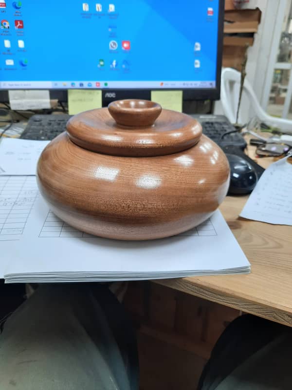 סדנת חריטה פרטית אומנותית בעץ