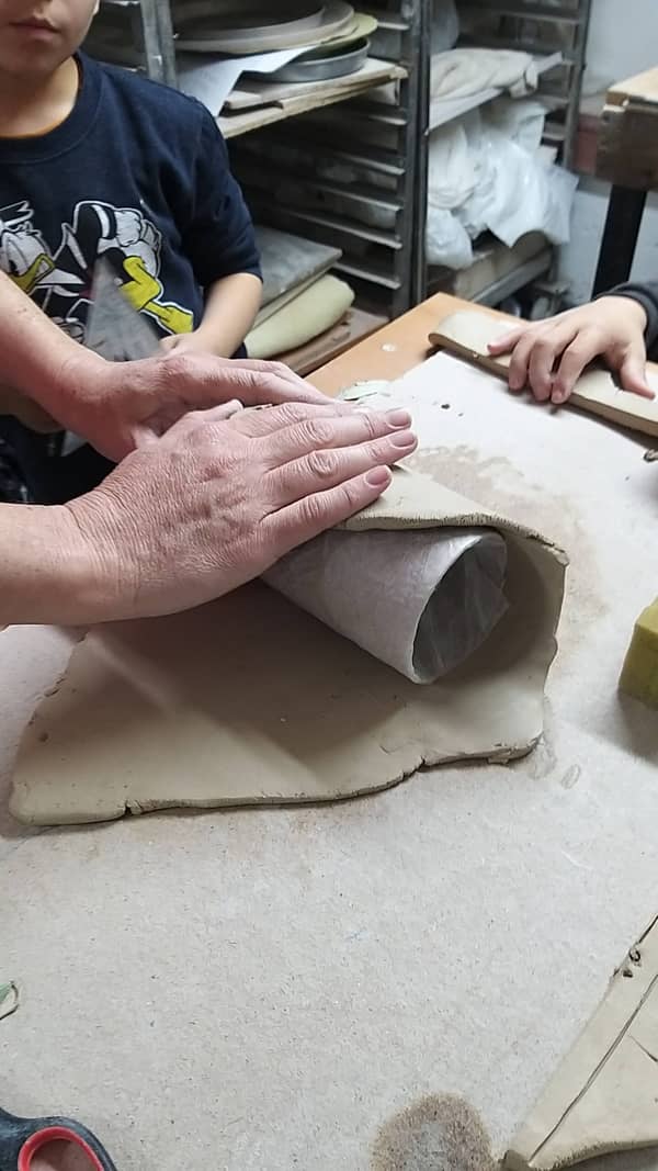 סדנת קרמיקה פרטית – מרחב ליצירה