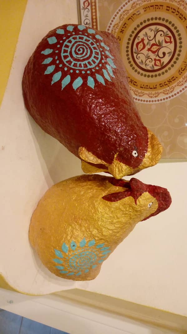 סדנת פיסול פרטית בעיסת נייר בסטודיו של עפרה