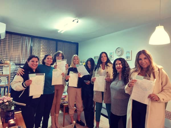 ערבי מסרים ממפות אסטרולוגיות וקלפי טארוט
