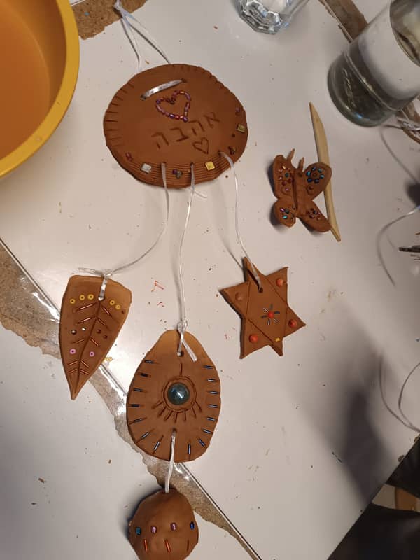 סדנת יצירה בחימר