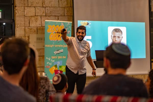 BrainShake – שעשועון תחרותי לקבוצות בסגנון טלוויזיוני