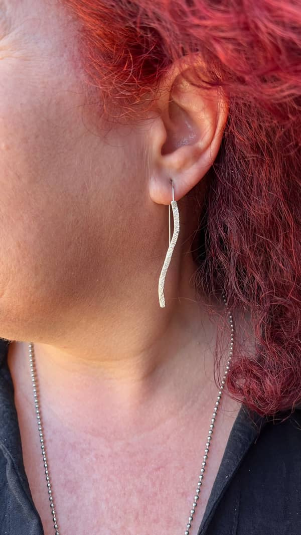 סדנת צורפות פרטית במושב מוקף שדות ירוקים