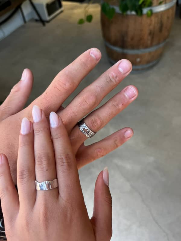 סדנת צורפות פרטית במושב מוקף שדות ירוקים