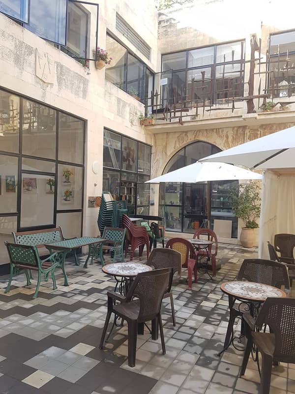 סדנה עיצוב ויצירה מעור במקום קסום מרכז אמנים ירושלמי