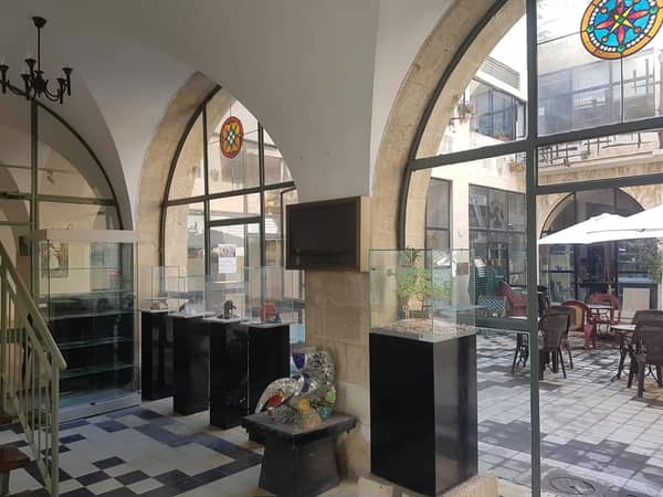 סדנה עיצוב ויצירה מעור במקום קסום מרכז אמנים ירושלמי