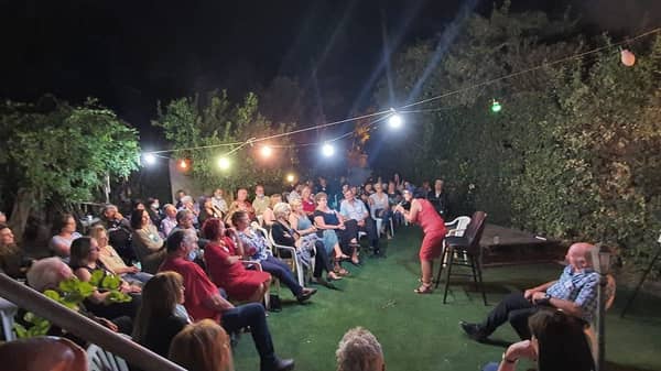 "אהבה וצרות אחרות" – הופעת יחידה מצחיקה ומרגשת בהוד"ש