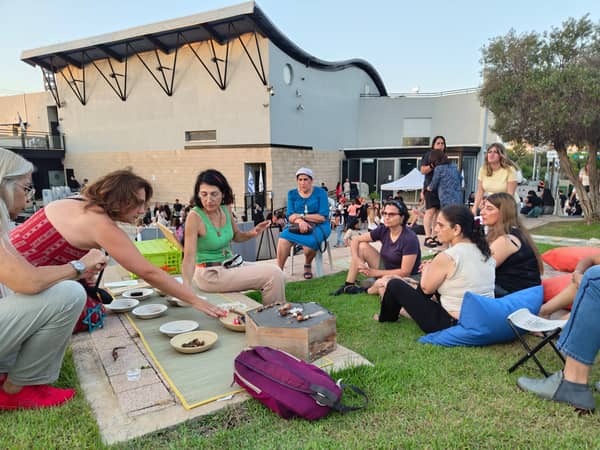 מהטבע לתכשיט – סדנא ליצירת תכשיטים מחומרים טבעיים