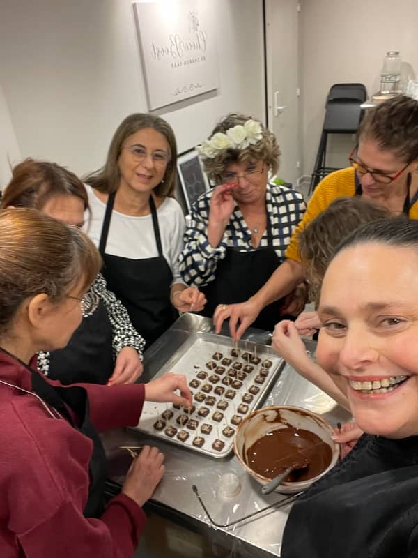 מאסטר קלאס שוקולד: חוויה חושית של פרלינים