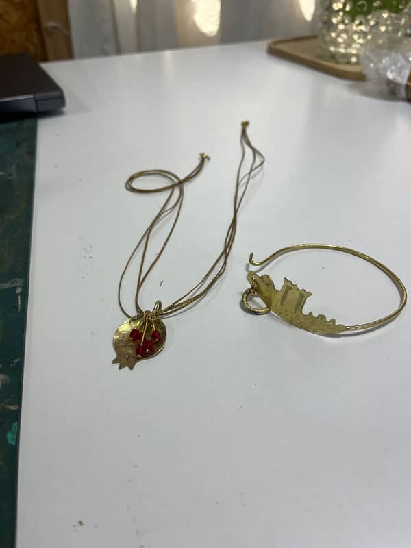 סדנת צורפות באווירה כפרית