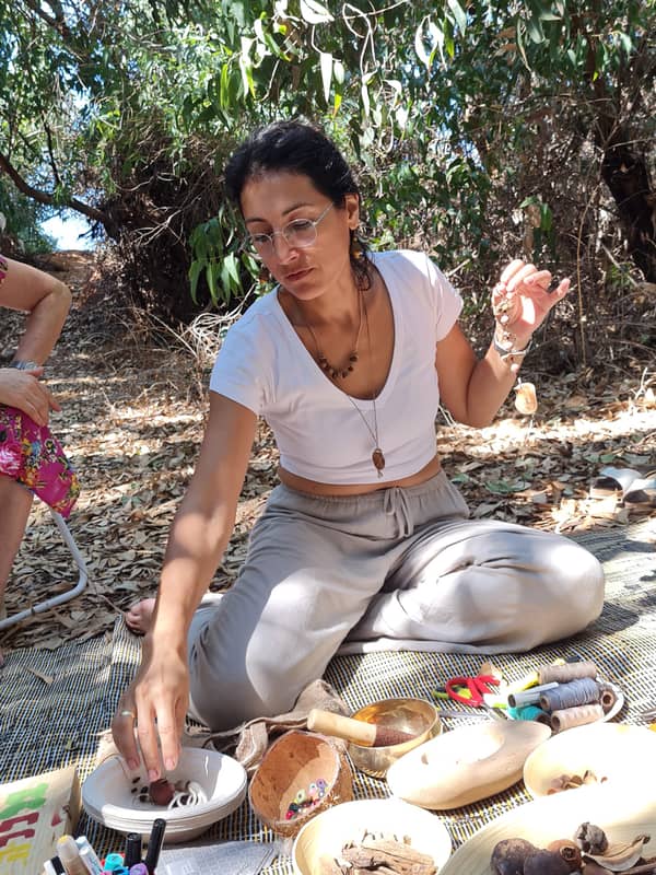 מהטבע לתכשיט – סדנא ליצירת תכשיטים מחומרים טבעיים