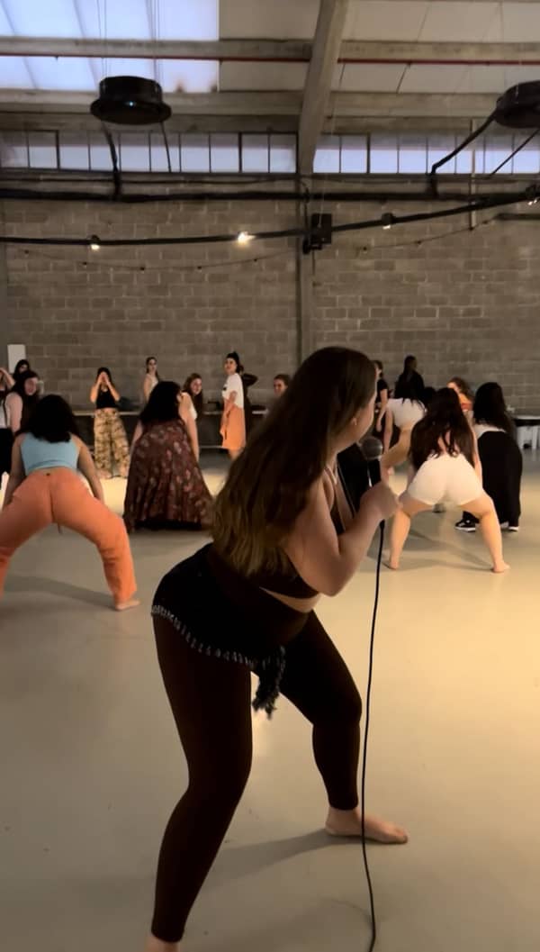 אלילה שאת – סדנת טוורק ופרפורמנס
