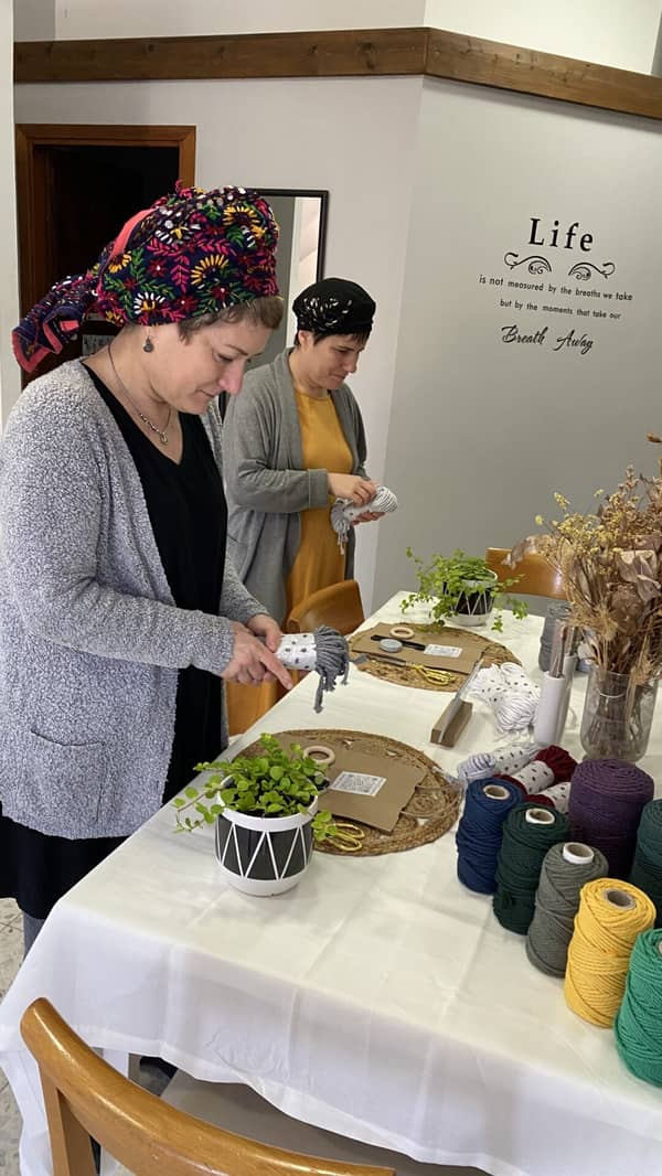 סדנת מקרמה דגם מתלה עציץ