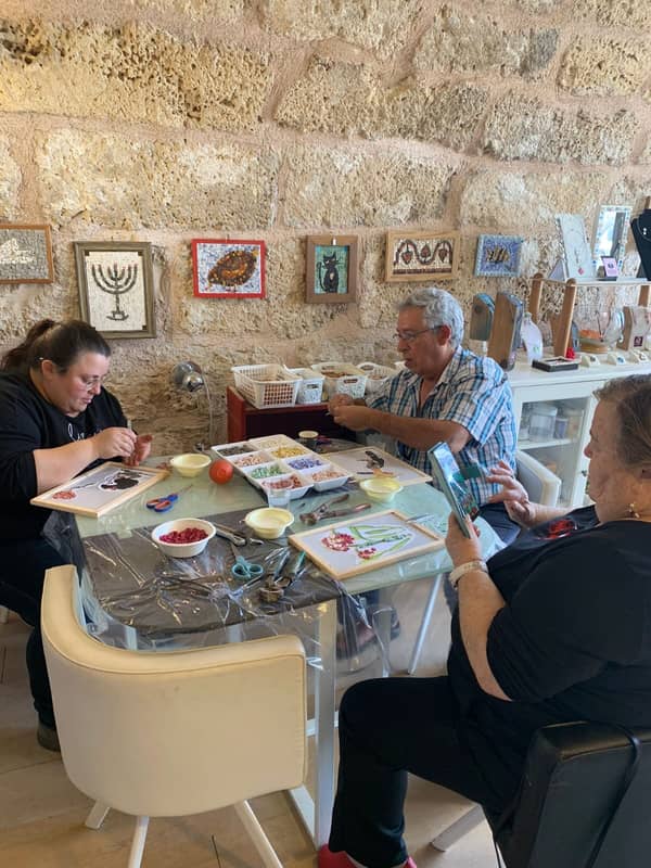 סדנת פסיפס בנמל קיסריה