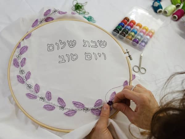 סדנת רקמה 🌸