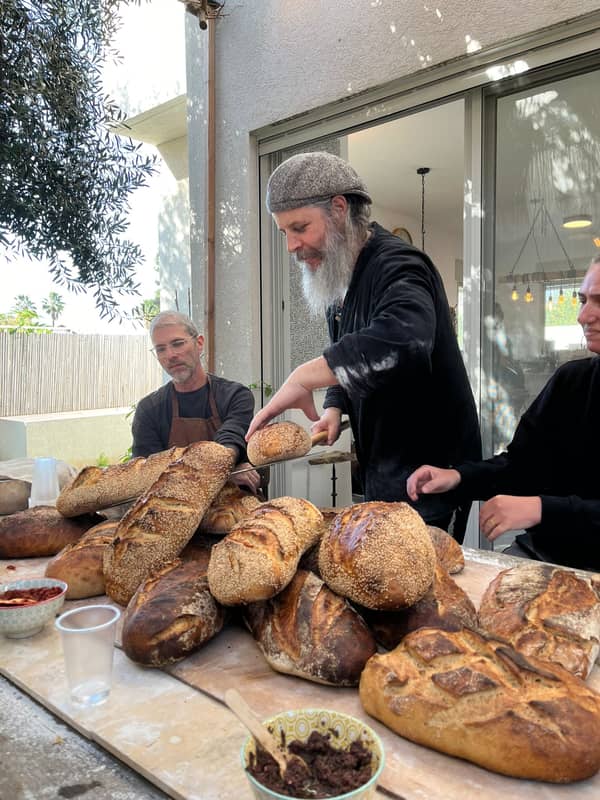 סדנה לאפיית לחמי מחמצת בשיטה המסורתית