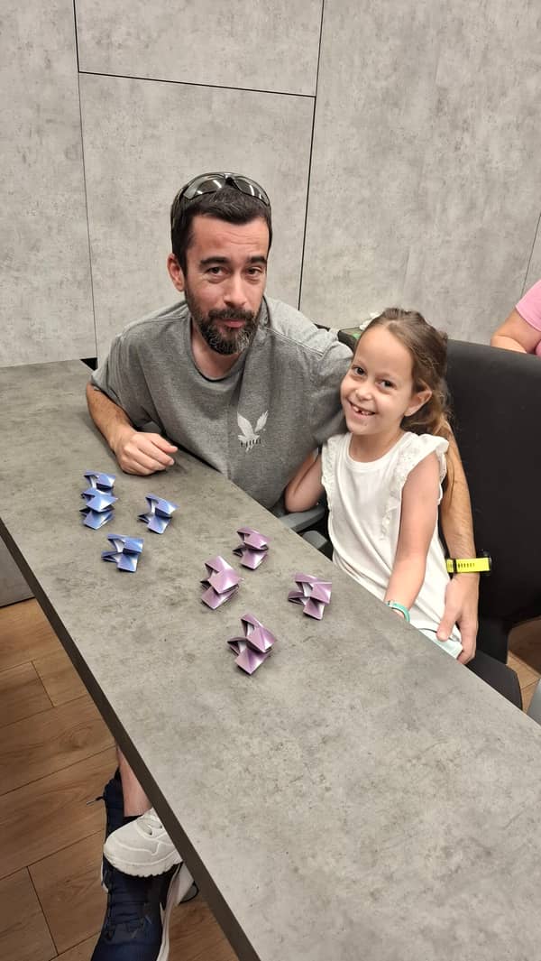 "עגלת גלידה מסתורית" (סדנה להורה+ילד)