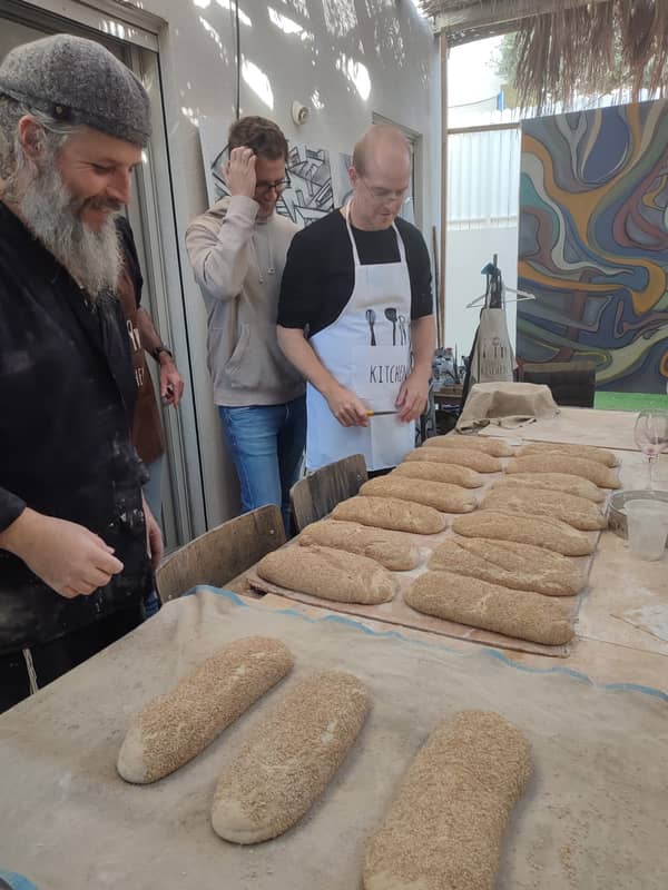 סדנה לאפיית לחמי מחמצת בשיטה המסורתית