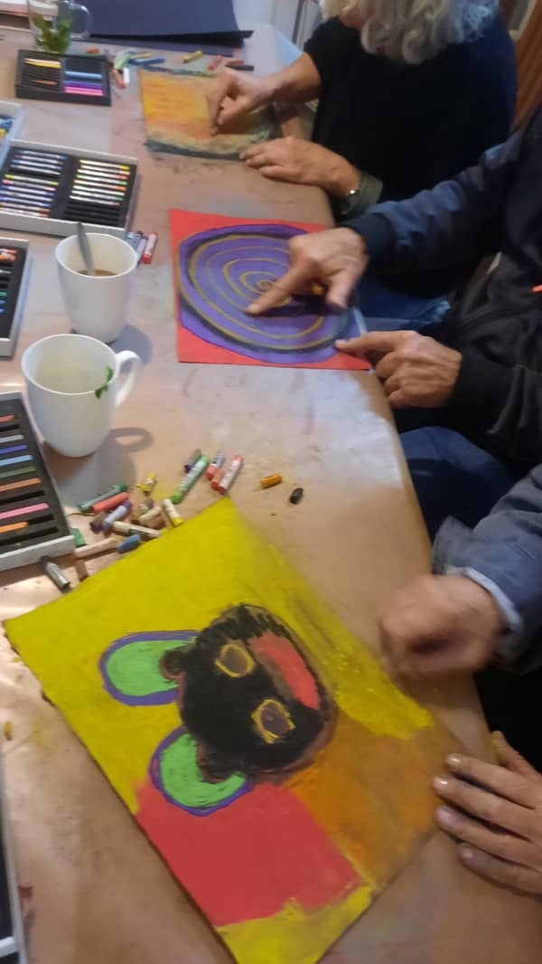 סדנת ציור אינטואיטיבי פרטית – ללכת עם הלב אל הלא נודע