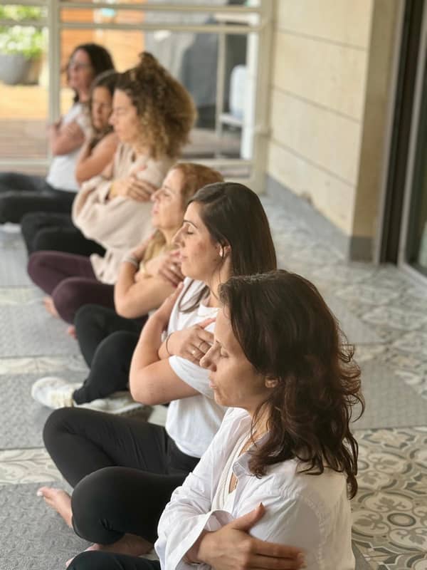 מפגש מדיטציה לנשים – בסטודיו מקסים טובל בירוק